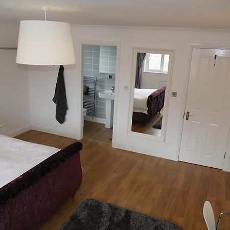 Fifty One And A Half Boutique B&B Clitheroe Bagian luar foto