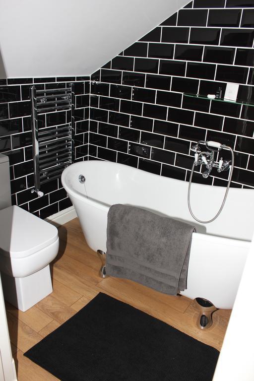 Fifty One And A Half Boutique B&B Clitheroe Bagian luar foto