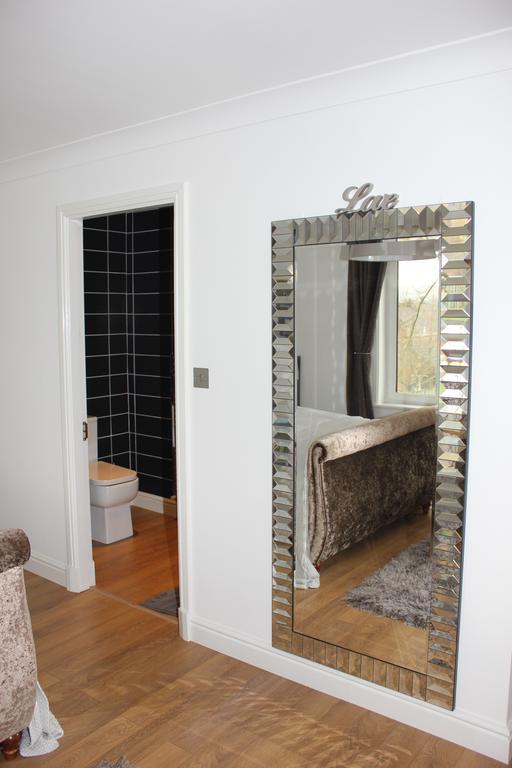 Fifty One And A Half Boutique B&B Clitheroe Bagian luar foto