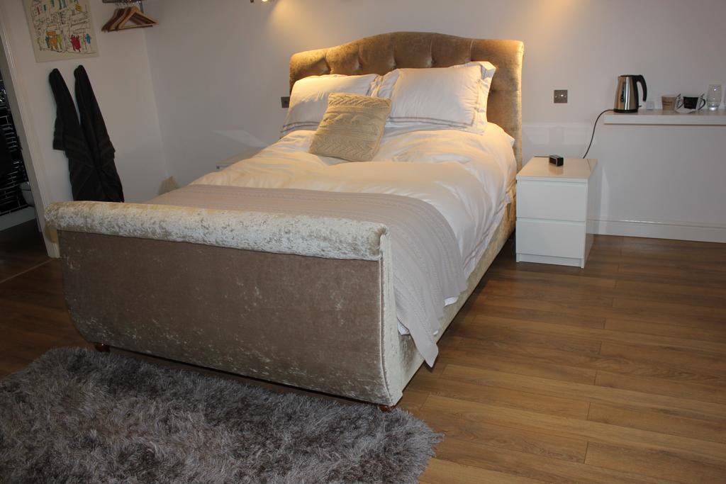 Fifty One And A Half Boutique B&B Clitheroe Bagian luar foto