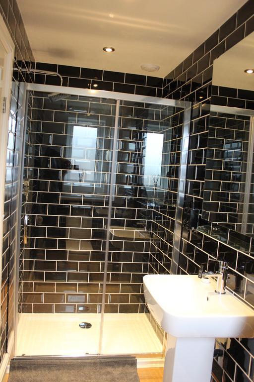 Fifty One And A Half Boutique B&B Clitheroe Bagian luar foto