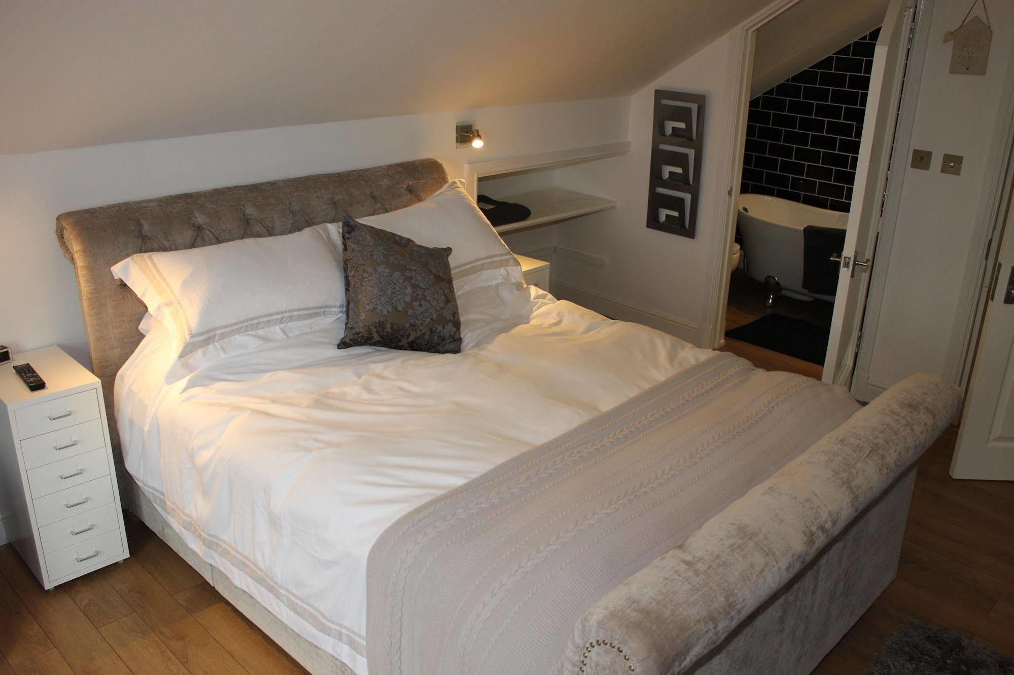 Fifty One And A Half Boutique B&B Clitheroe Bagian luar foto